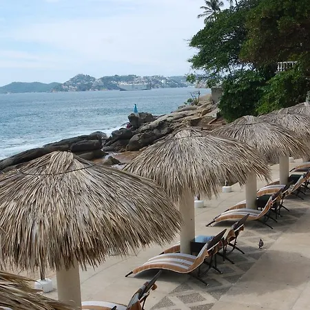 El Presidente Acapulco-2